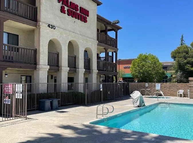 Motel: Palms Inn & Suites